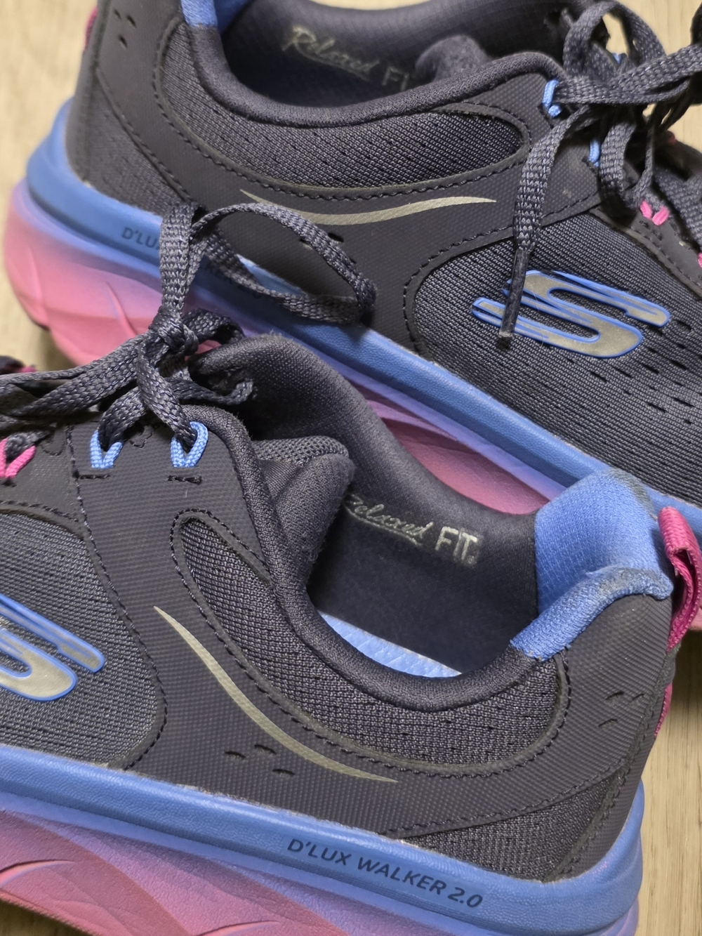 Skechers Women's D'LUX Walker 2.0 Navy Blue/Purple Pink Athletic Shoes Size 9.5